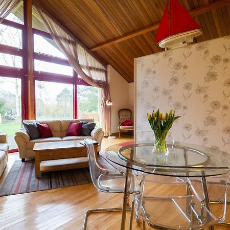 Surlingham Lodge Studio Large Family Cottage Norwich Exterior photo
